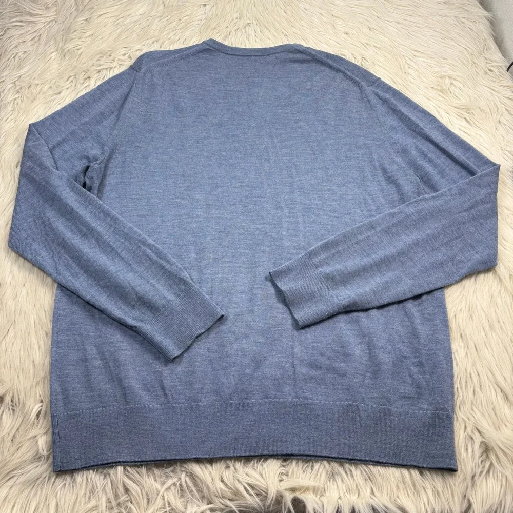 Banana Republic Men's L Blue 100% Merino Wool V-Neck Sweater Preppy Quiet Luxury